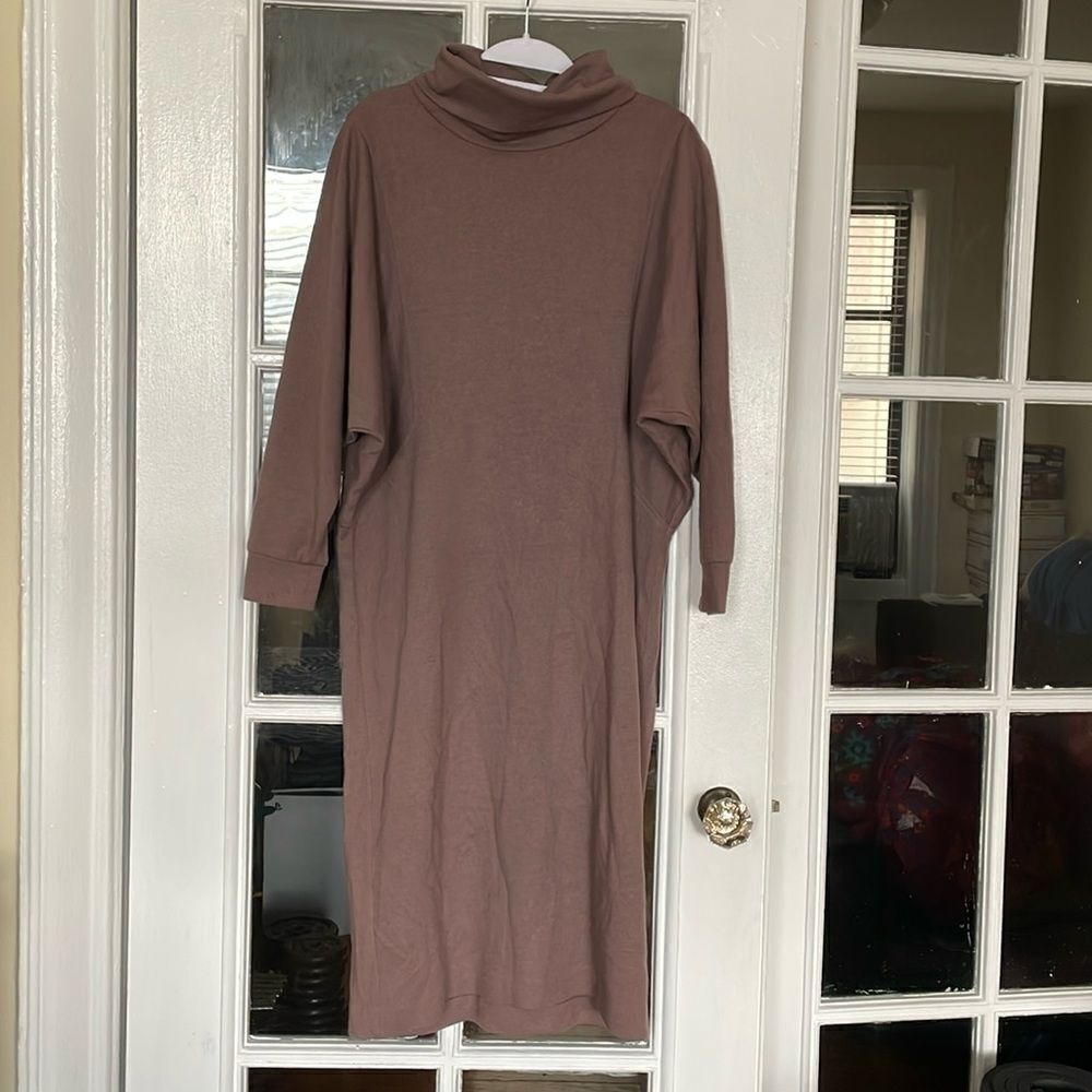 Vintage 70s 80s turtle neck mock long sleeve autumn brown wool dress modest